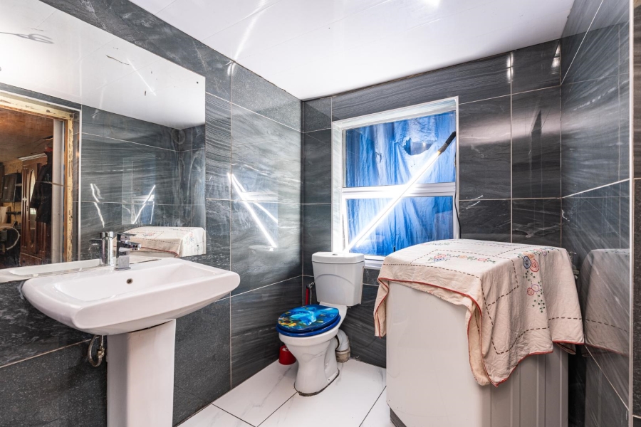 3 Bedroom Property for Sale in Rugby Western Cape